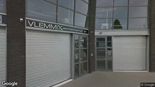 Bedrijfsruimtes for rent i Eindhoven - Foto uit Google Street View