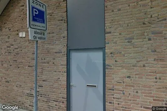 Bedrijfsruimtes for rent i Oosterhout - Foto uit Google Street View