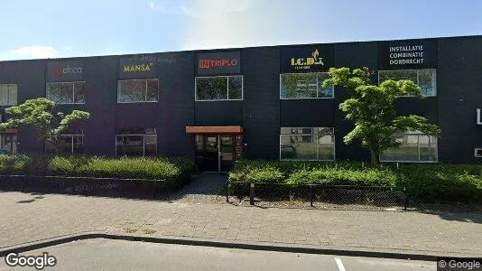 Bedrijfsruimtes for rent i Dordrecht - Foto uit Google Street View