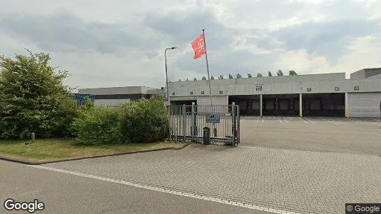 Bedrijfsruimtes for rent i Amsterdam Westpoort - Foto uit Google Street View