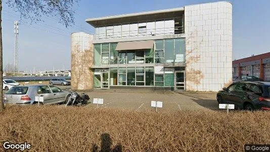 Bedrijfsruimtes for rent i Barendrecht - Foto uit Google Street View