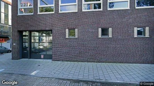 Bedrijfsruimtes for rent i The Hague Laak - Foto uit Google Street View