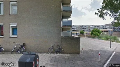 Bedrijfsruimtes for rent in Alphen aan den Rijn - Photo from Google Street View