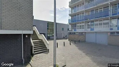 Bedrijfsruimtes te huur in Alphen aan den Rijn - Foto uit Google Street View