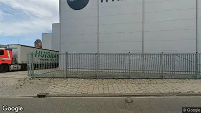 Bedrijfsruimtes for rent in Enschede - Photo from Google Street View