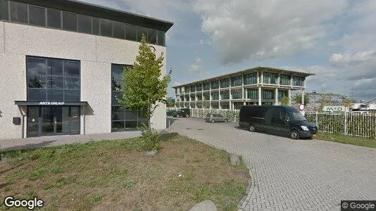 Bedrijfsruimtes for rent i Oosterhout - Foto uit Google Street View
