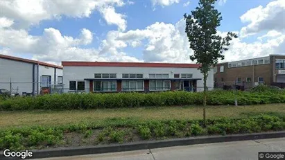 Bedrijfsruimtes for rent in Enschede - Photo from Google Street View