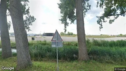 Bedrijfsruimtes for rent in Alphen aan den Rijn - Photo from Google Street View