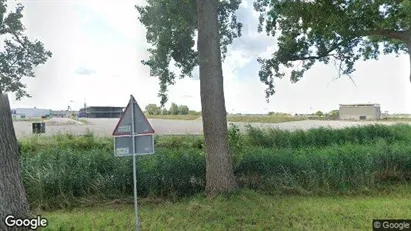 Bedrijfsruimtes for rent in Alphen aan den Rijn - Photo from Google Street View