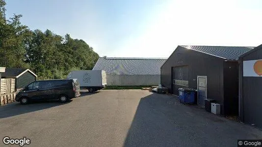 Bedrijfsruimtes for rent i Aalsmeer - Foto uit Google Street View