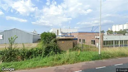 Bedrijfsruimtes for rent in Halderberge - Photo from Google Street View