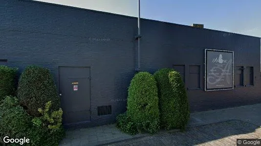 Bedrijfsruimtes for rent i Tilburg - Foto uit Google Street View