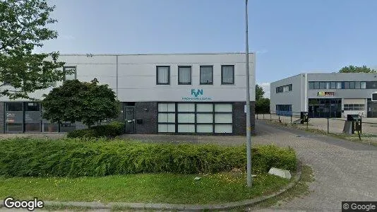Bedrijfsruimtes for rent i Almere - Foto uit Google Street View