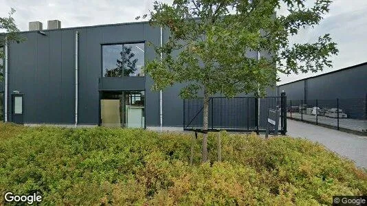 Bedrijfsruimtes for rent i Leek - Foto uit Google Street View