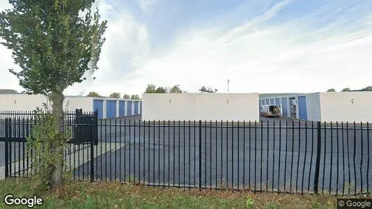 Bedrijfsruimtes for rent i Haarlemmermeer - Foto uit Google Street View