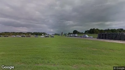 Bedrijfsruimtes for rent in Aalsmeer - Photo from Google Street View