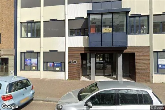 Bedrijfsruimtes for rent i The Hague Laak - Foto uit Google Street View