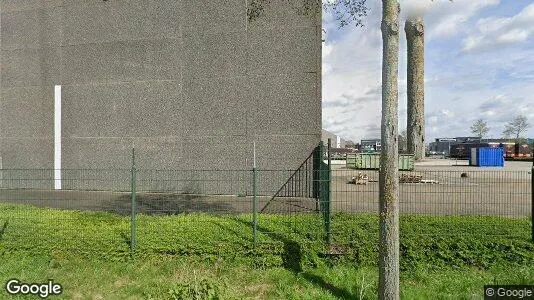 Bedrijfsruimtes for rent i Eindhoven - Foto uit Google Street View
