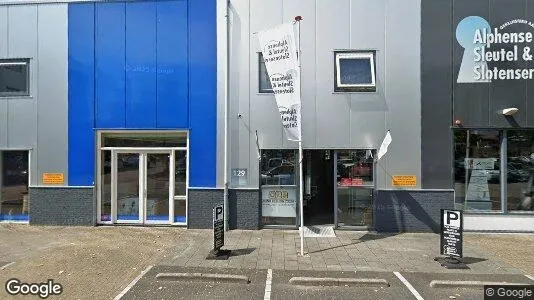 Bedrijfsruimtes for rent i Alphen aan den Rijn - Foto uit Google Street View