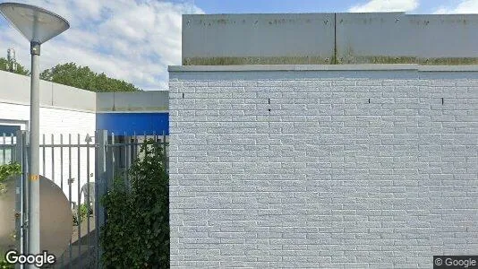 Bedrijfsruimtes for rent i Almere - Foto uit Google Street View