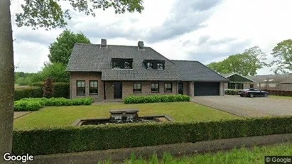 Bedrijfsruimtes for rent in Gemert-Bakel - Photo from Google Street View