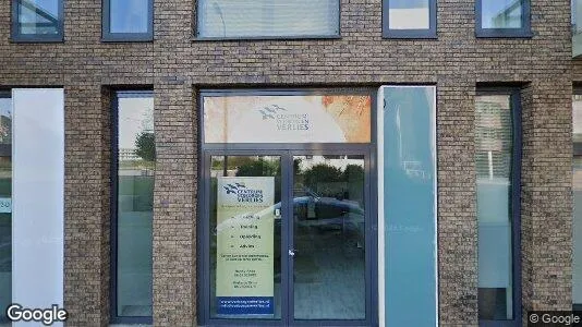 Bedrijfsruimtes for rent i Alphen aan den Rijn - Foto uit Google Street View