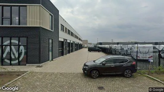 Bedrijfsruimtes for rent i Halderberge - Foto uit Google Street View