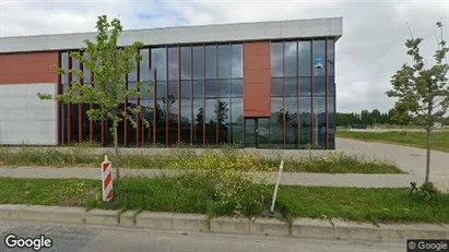 Bedrijfsruimtes for rent in Hellevoetsluis - Photo from Google Street View