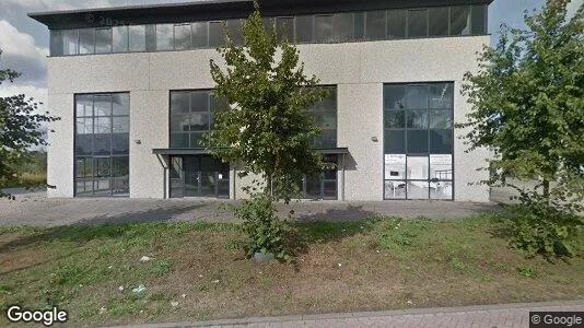Bedrijfsruimtes for rent i Oosterhout - Foto uit Google Street View