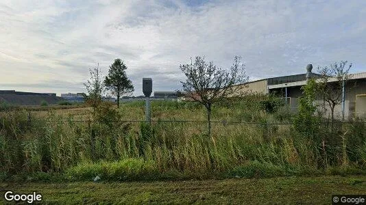 Bedrijfsruimtes for rent i Waalwijk - Foto uit Google Street View