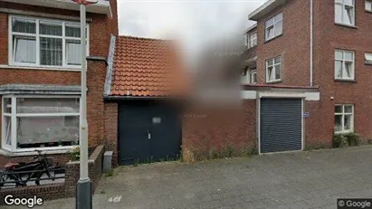 Bedrijfsruimtes for rent in The Hague Laak - Photo from Google Street View
