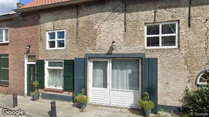 Bedrijfsruimtes for rent in Drimmelen - Photo from Google Street View
