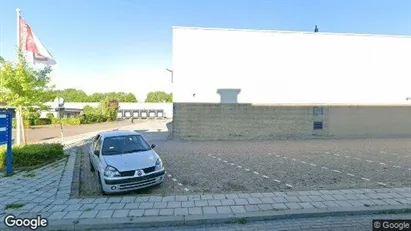 Bedrijfsruimtes for rent in Strijen - Photo from Google Street View