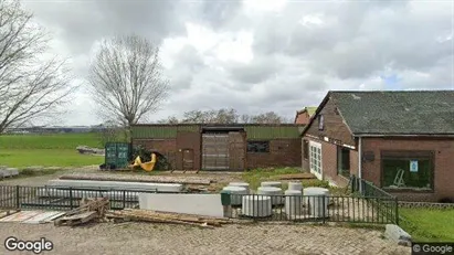 Bedrijfsruimtes for rent in Haarlemmermeer - Photo from Google Street View Bedrijfsruimtes for rent in Haarlemmermeer - Photo from Google Street View