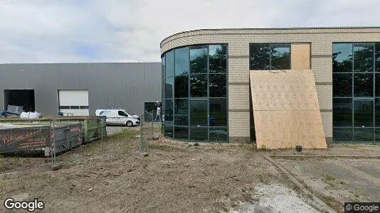 Bedrijfsruimtes for rent i Hellevoetsluis - Foto uit Google Street View