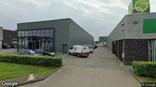 Bedrijfsruimtes for rent i Halderberge - Foto uit Google Street View