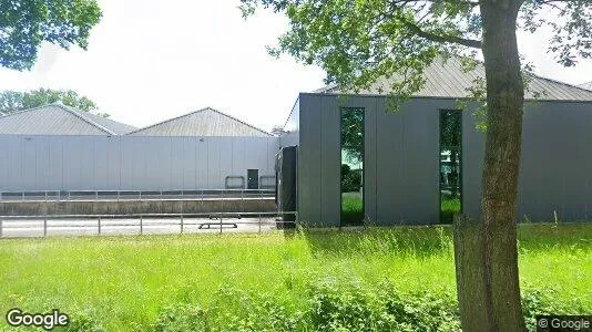 Bedrijfsruimtes for rent i Tilburg - Foto uit Google Street View