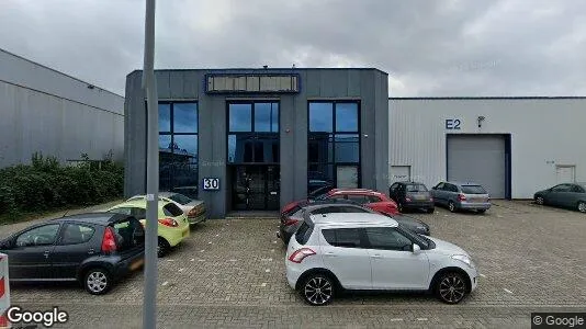 Bedrijfsruimtes for rent i Rotterdam Overschie - Foto uit Google Street View