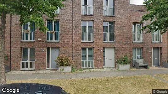 Bedrijfsruimtes for sale i Almere - Foto uit Google Street View