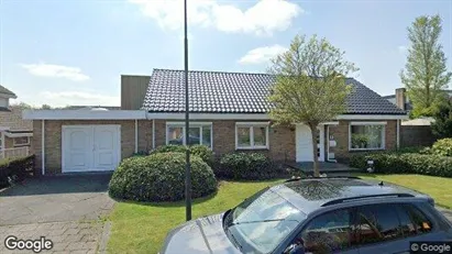 Bedrijfsruimtes for rent in Heiloo - Photo from Google Street View
