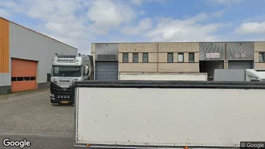 Bedrijfsruimtes for rent i Hellevoetsluis - Foto uit Google Street View