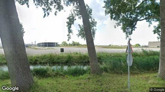 Bedrijfsruimtes for rent i Alphen aan den Rijn - Foto uit Google Street View