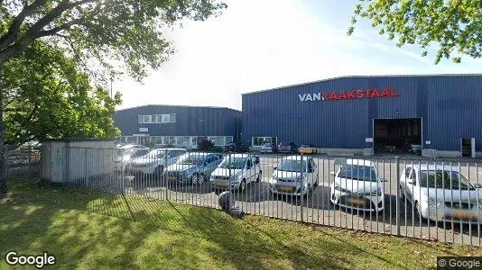 Bedrijfsruimtes for rent i Tilburg - Foto uit Google Street View