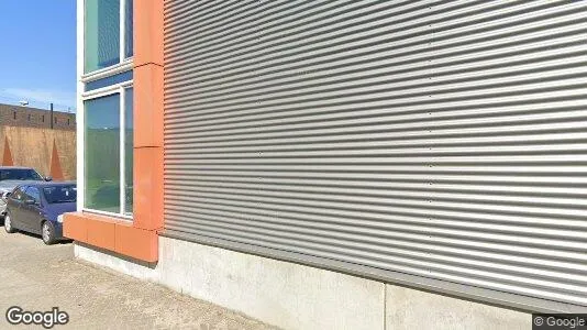 Bedrijfsruimtes for rent i Rotterdam Hoogvliet - Foto uit Google Street View