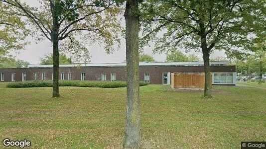 Bedrijfsruimtes for rent i Waalwijk - Foto uit Google Street View