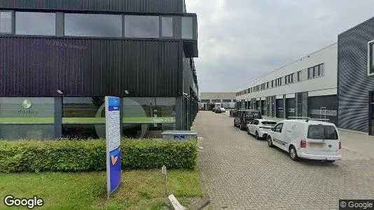 Bedrijfsruimtes for rent i Halderberge - Foto uit Google Street View
