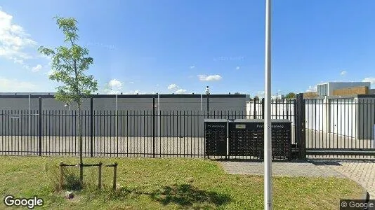 Bedrijfsruimtes for rent i Waalwijk - Foto uit Google Street View