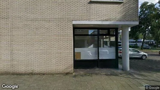 Bedrijfsruimtes for rent i Huizen - Foto uit Google Street View