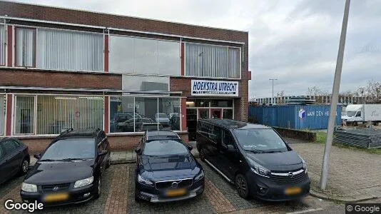 Bedrijfsruimtes for rent i Utrecht Overvecht - Foto uit Google Street View