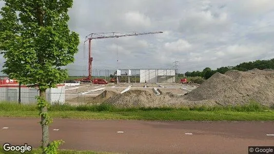Bedrijfsruimtes for rent i Halderberge - Foto uit Google Street View